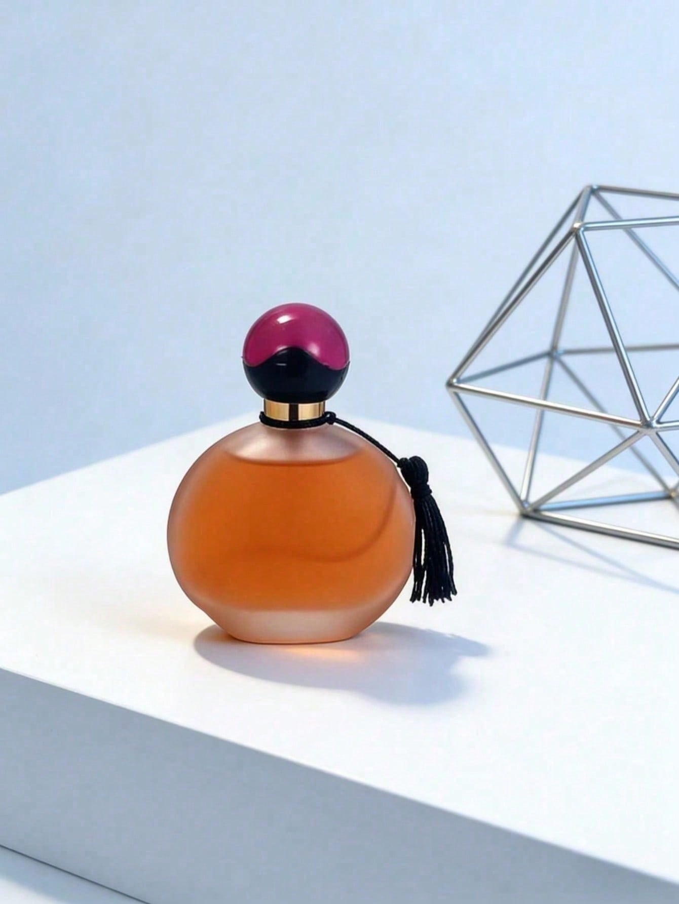 عطر فاخر للجنسين برائحة خشبية  - مراجعة Men'S Fashion Perfume وسعره
