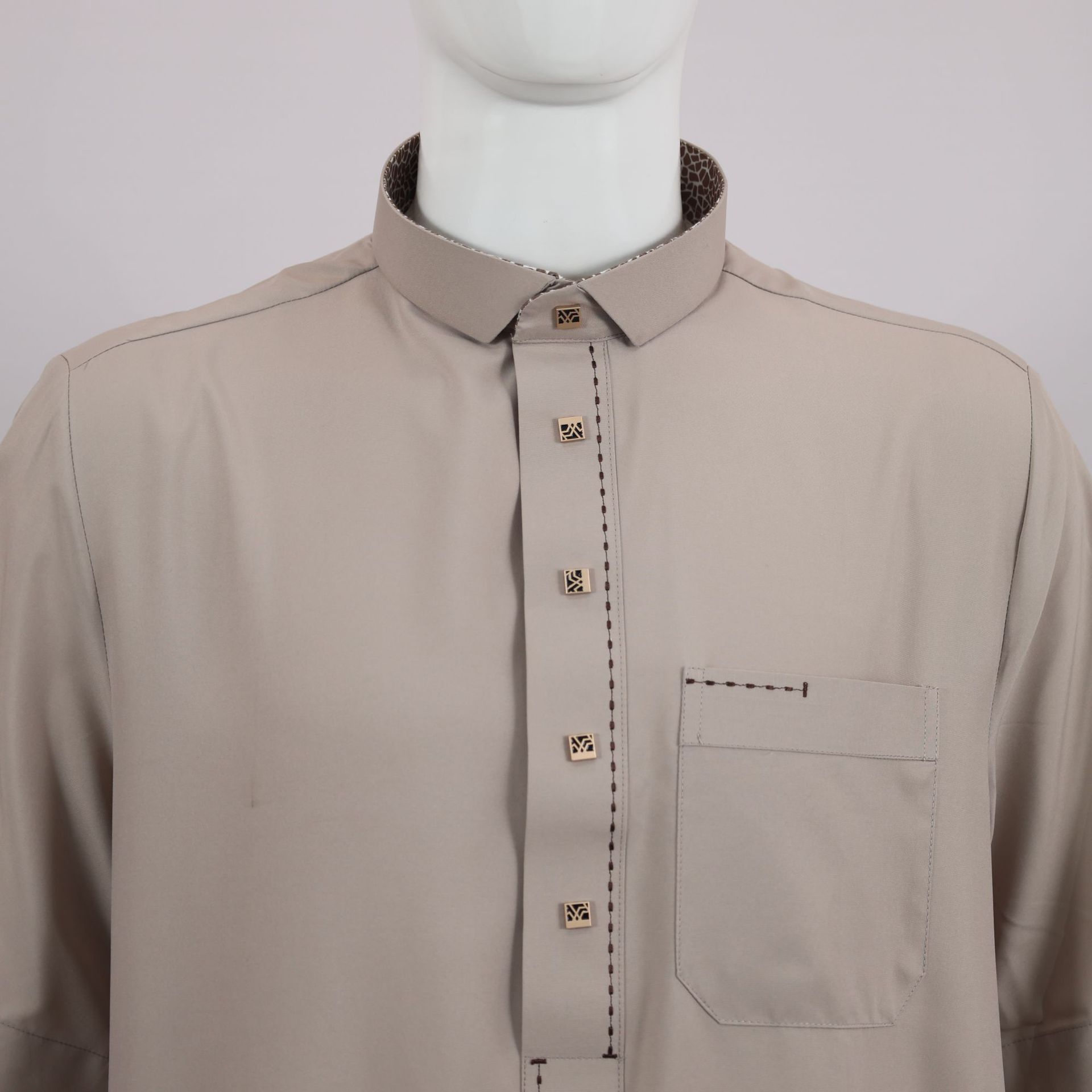 ثوب رجالي عربي على الطراز القط - مراجعة Men'S Fashion Qatar وسعره