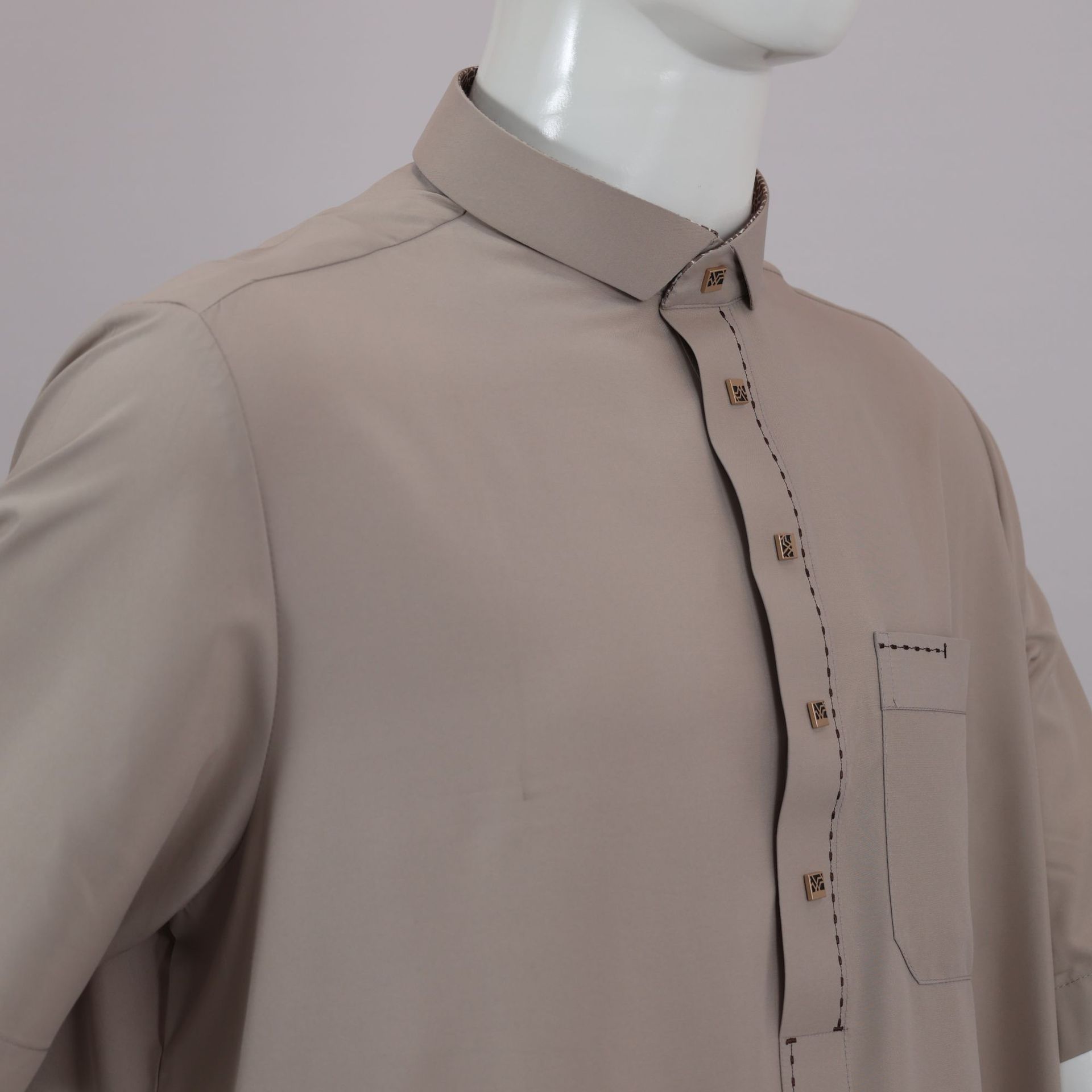 ثوب رجالي عربي على الطراز القط - مراجعة Men'S Fashion Qatar وسعره
